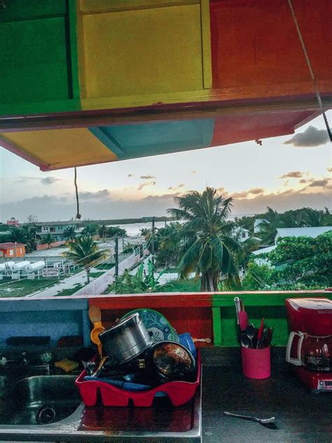 Travellers Palm Backpackers Hostel .